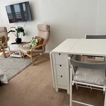 Town Centre White House Apartment Bournemouth Ngoại thất bức ảnh